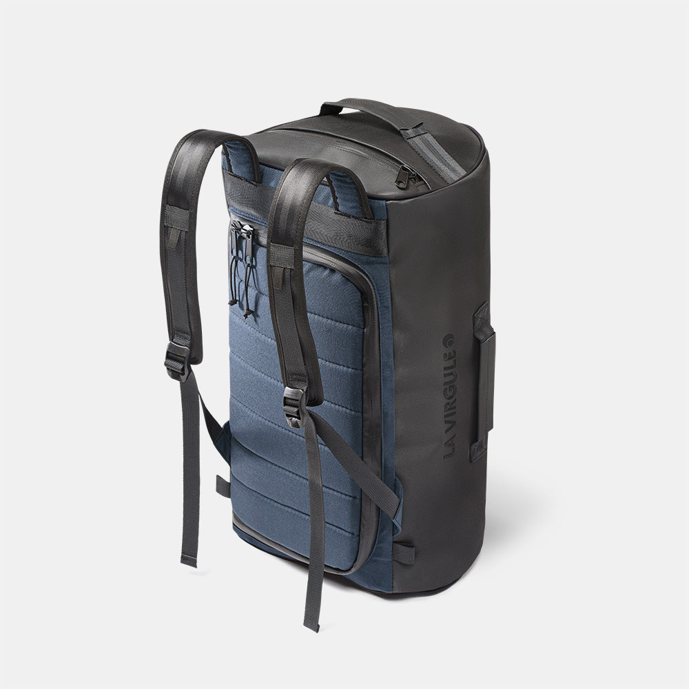 packshot Hors-bord 35L sac à dos upcyclé noir vue de dos