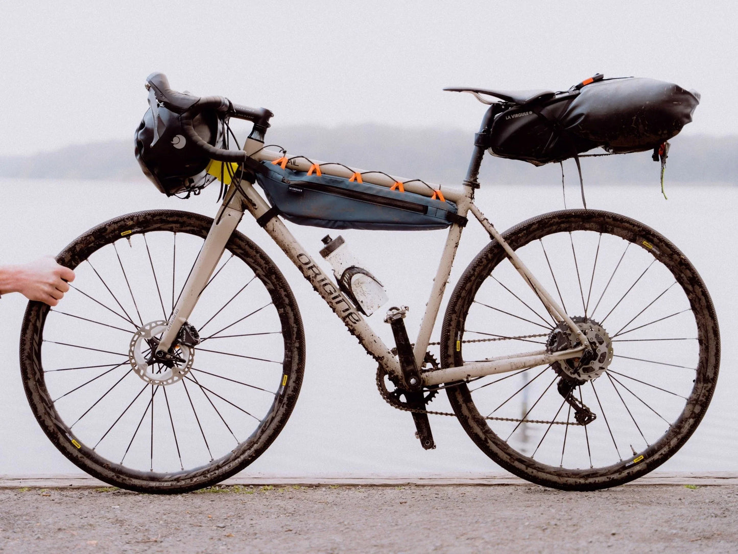 gamme de bikepacking complète sur un vélo
